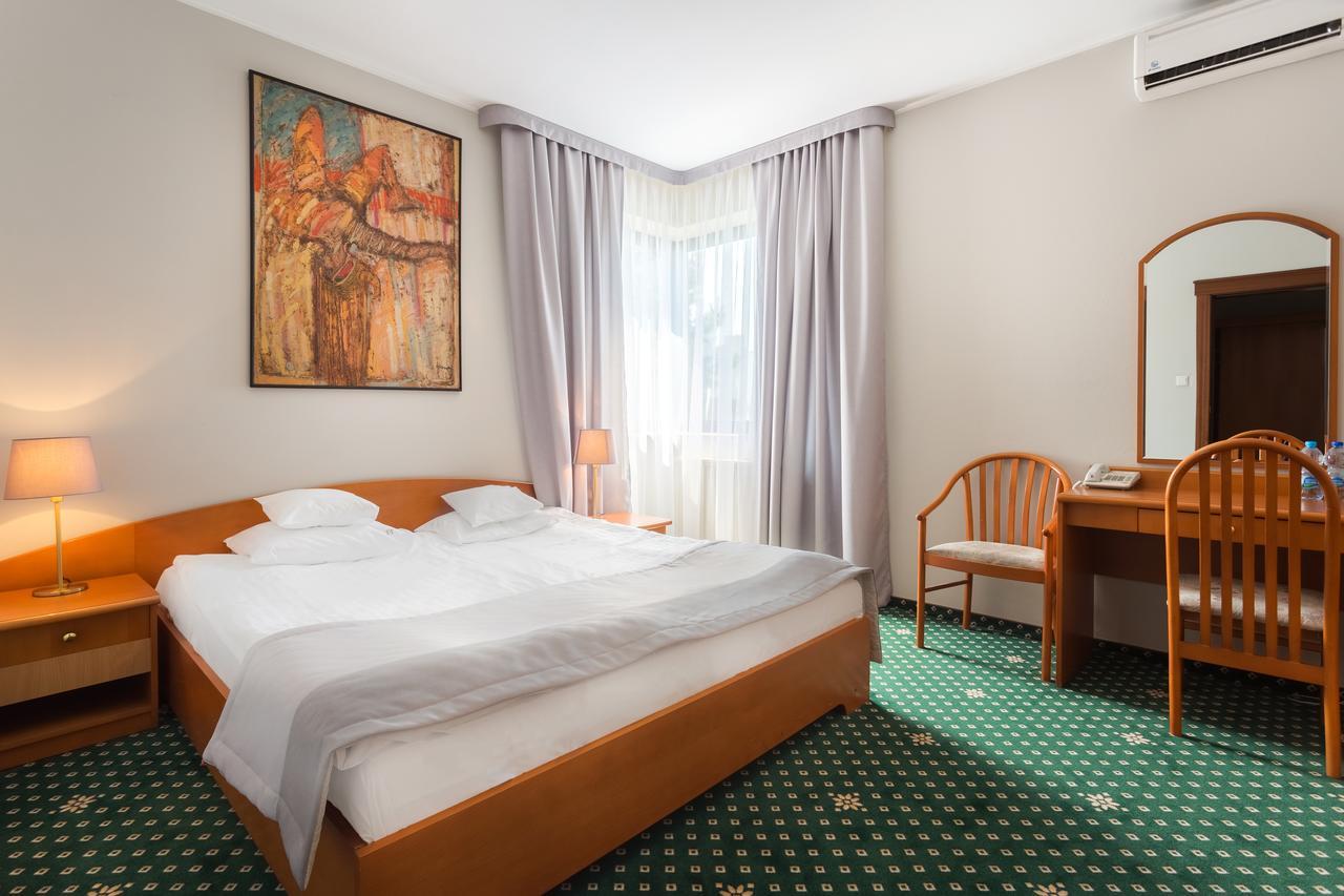 Hotel T&T Poznań Exterior foto